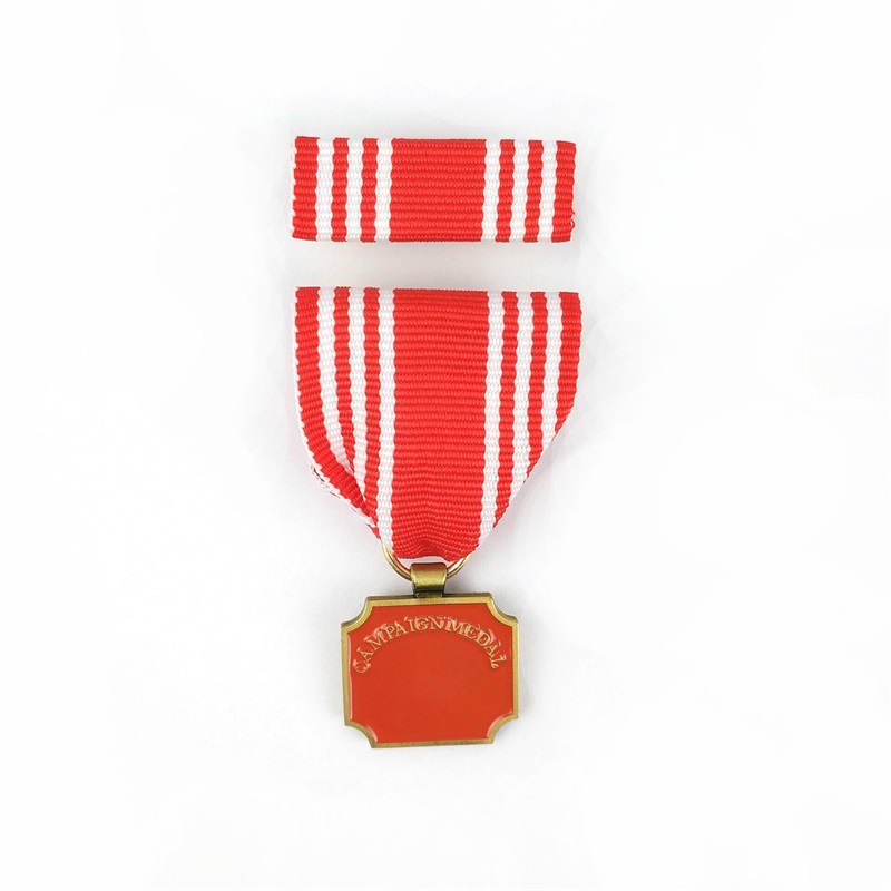 Soft Emaille Custom Pin Badges Award Ehrenmedaille Royal Brosche