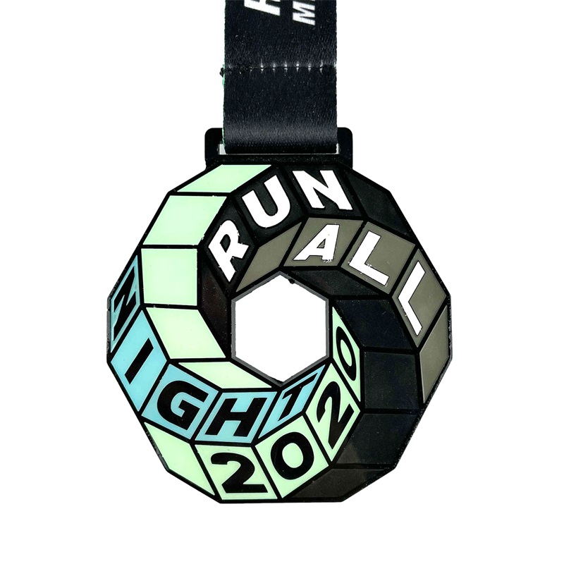 Customized Metal 3D -Medaillen für Sportveranstaltungen mit Band Anhänger Luminous Metal Sport Medaille Halloween Shine in the Dark Medal
