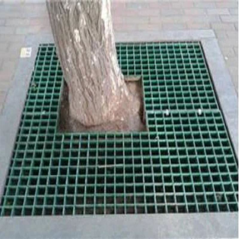 Der Baum -FRP -Grill