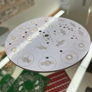 Hochwertige LED-Aluminium-PCB mit hervorragender Leistung der Wärmeabteilung