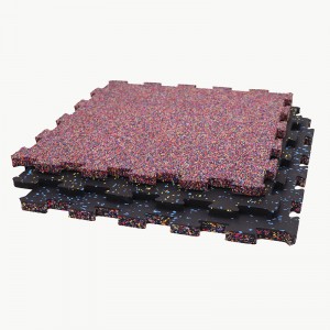 Ineinandergreifende Gummimatten