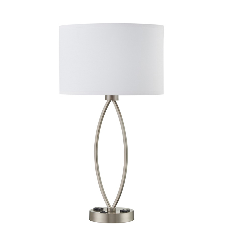 Schlaf eine leichte Tischlampe mit gebürstetem Nickel -Finish, A auf/Off -Rockerschalter und zwei Steckdosen im Gästezimmer