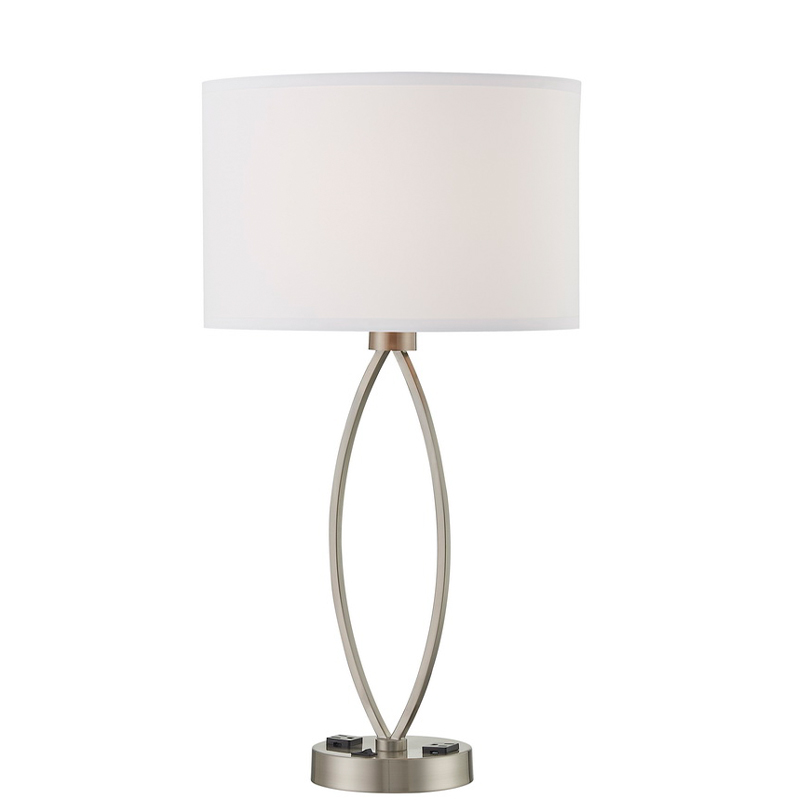 Schlaf eine leichte Tischlampe mit gebürstetem Nickel -Finish, A auf/Off -Rockerschalter und zwei Steckdosen im Gästezimmer