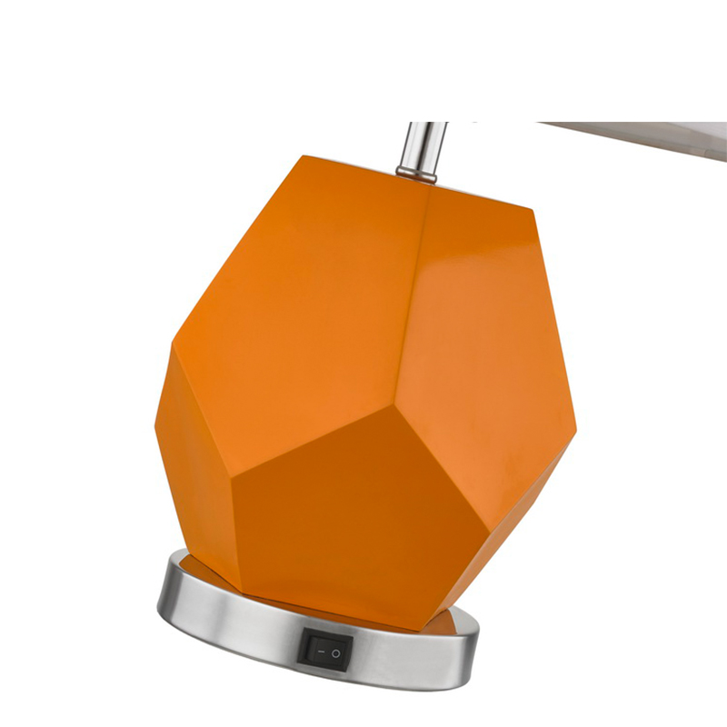 Hampton Inn Hotel Tischlampe mit Harzkörper und A on/Off Rocker Switch im Hotel Gästezimmer