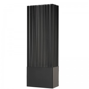 Hampton Inn Hotel Metal Wall Cance mit mattschwarzem Finish und Acryldiffusor im Hotel Typische Bodenkorridore