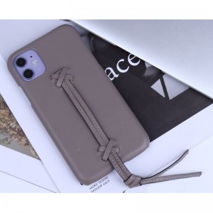 Dasneue Apple iPhone 15 minimalistische farbige echte Leder -Telefonhülle verfügt über eine vollständige Lederband -Tragetasche und eine 360 ​​-Grad -Hülle mit Full Wrap Anti Fall und Kollision.
