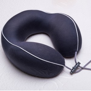 Du formst Reisekissen