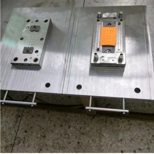 Hardwareform kontinuierlich. Einzelpunsch, Komposit, Zeichnung, Kupferform, Design und Herstellung