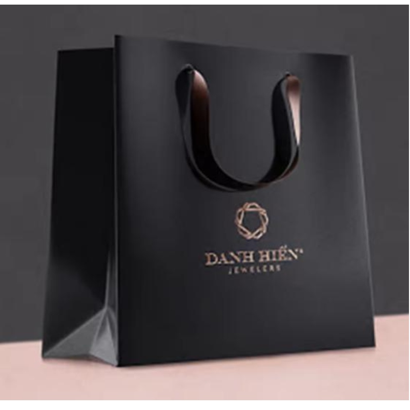 Customized Marken -Logo Luxus Black Paper Bekleidung Verpackung Geschenktasche Papierbag Papierbeutel