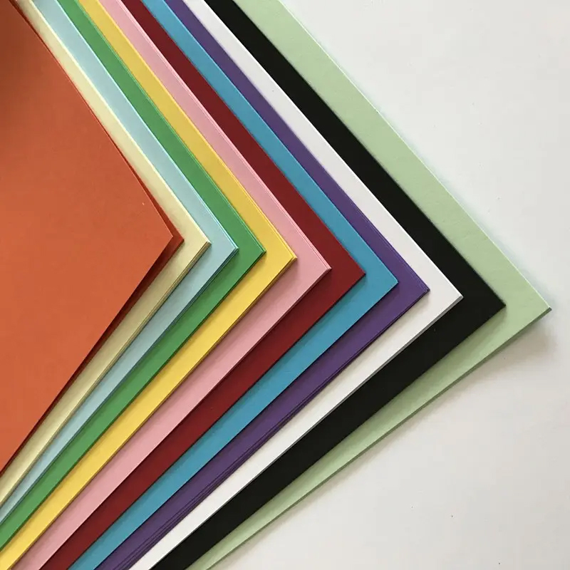 farbenfrohe Papierbrett
