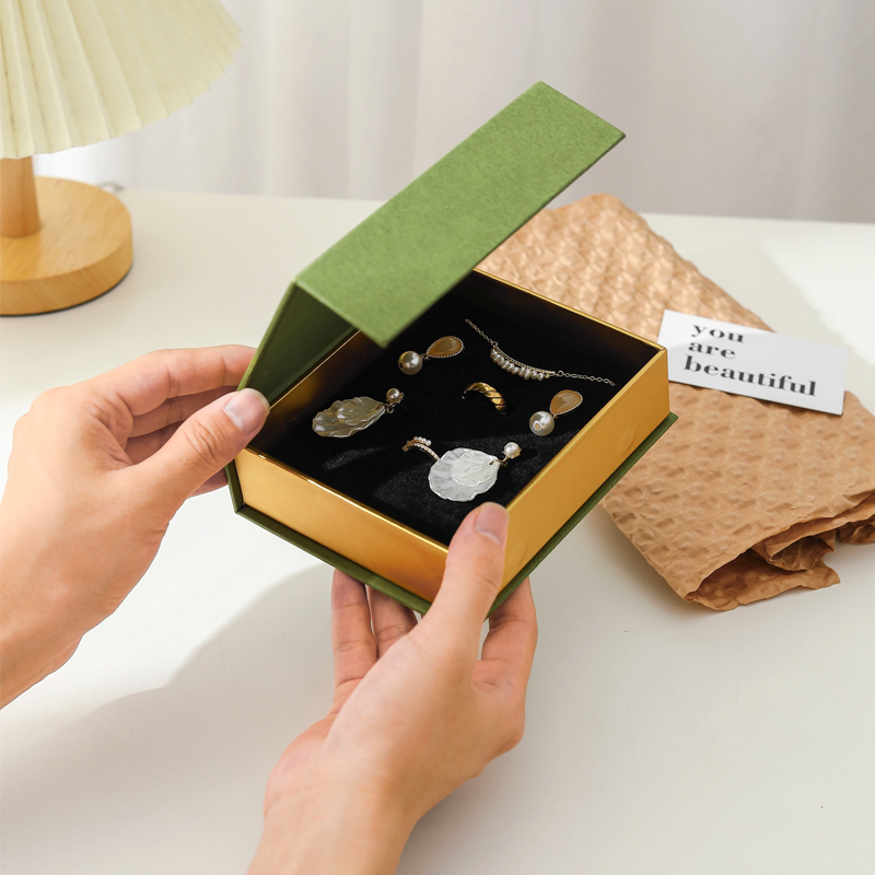 Luxus magnetische Schmuck Geschenkbox