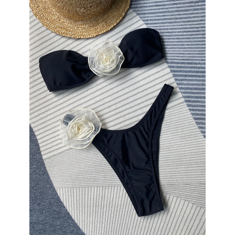 2025 Neue europäische und amerikanische Hot Girl Bikini mit drei - Dimensionsblüten. Kreuzen - Grenze am besten - Sex sexy zwei verkaufen - Stück Badeanzug mit Dreieckhosen 8863 Preis:$79,99