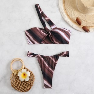 Zwei-Stück Badeanzug. Sexy-Schulter trägerloser Bikini mit einem rückenfreien Design. Europäische und amerikanische Außenhandelsbadebekleidung für Großhandel QT-25018 Preis:$79,99