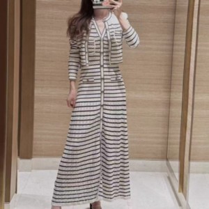 V-Hals ärmelloses langes gestreiftes Kleidset Set