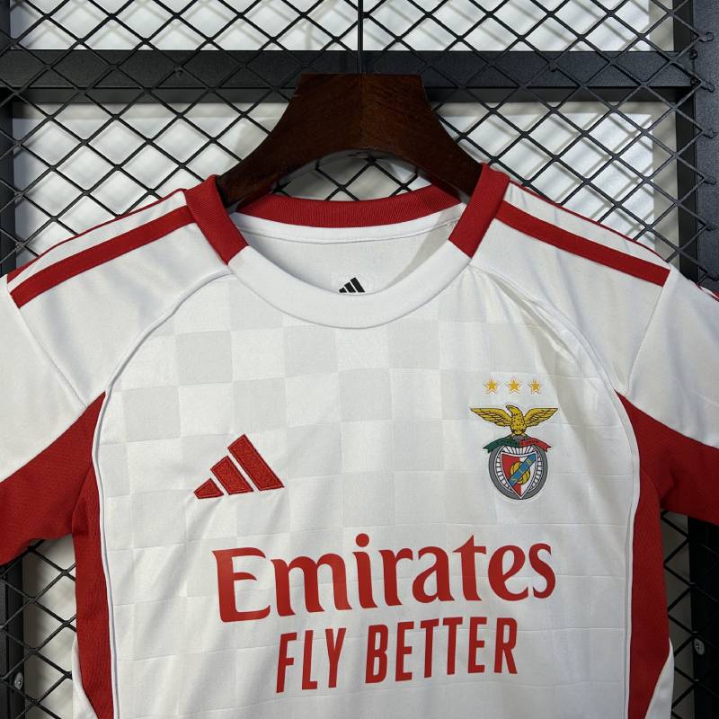 25/26 Kinder Benfica dritte Auswärtsspielgröße: 16-28