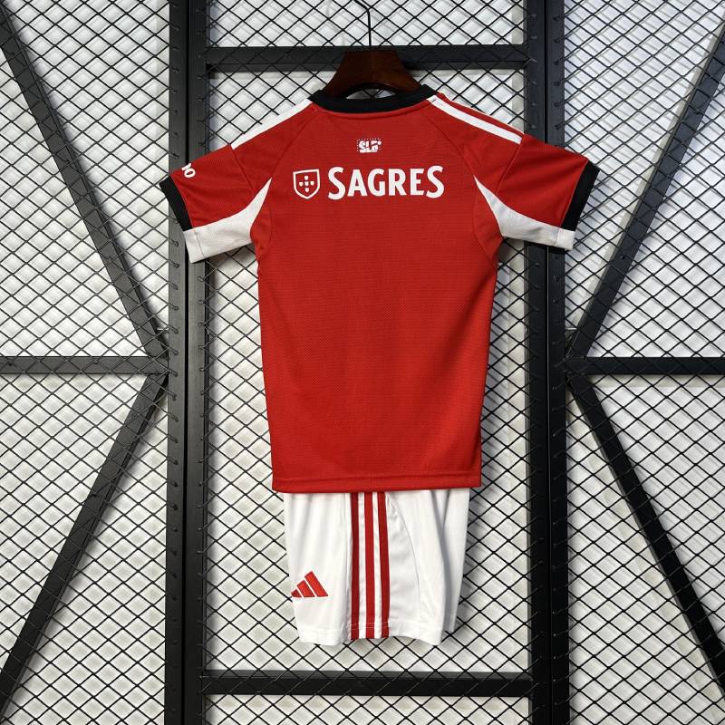 25/26 Kinder Benfica Hausgröße: 16-28