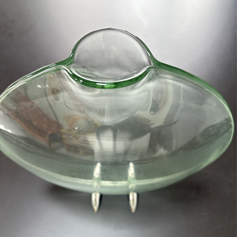 Zhongtai Edelstahl Fischmundform gebogen rund hoch-Transparenzvase mit 23 cm Metallbasis für die Blütenanordnung